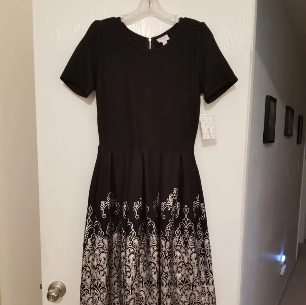 Lularoe amelia dress